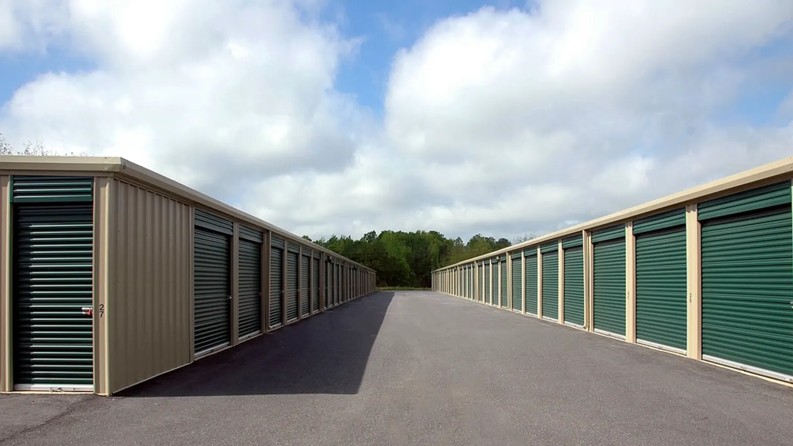 Moving and Storage in the GTA: Bridging the Gap Between Homes